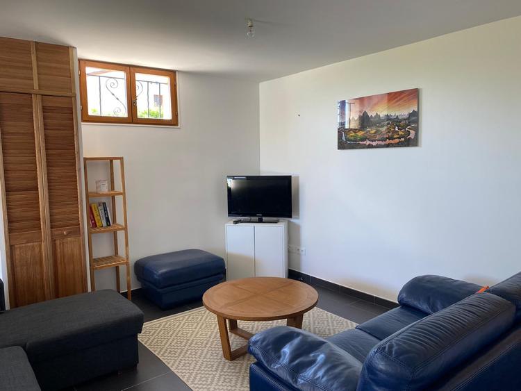 Photo de la location a temps partiel de : Appartement 70m2 à 10 minutes de Lyon (adapté PMR) à Saint-Genis-Laval