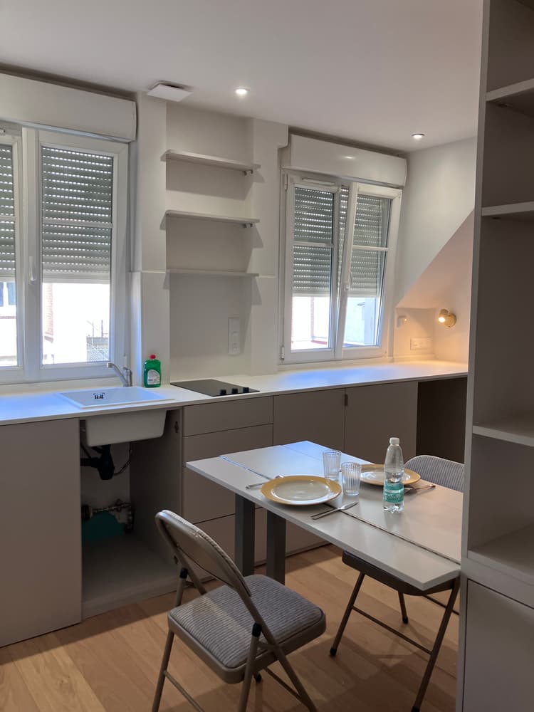 Photo de la location a temps partiel de : Studio lumineux 15e à Paris