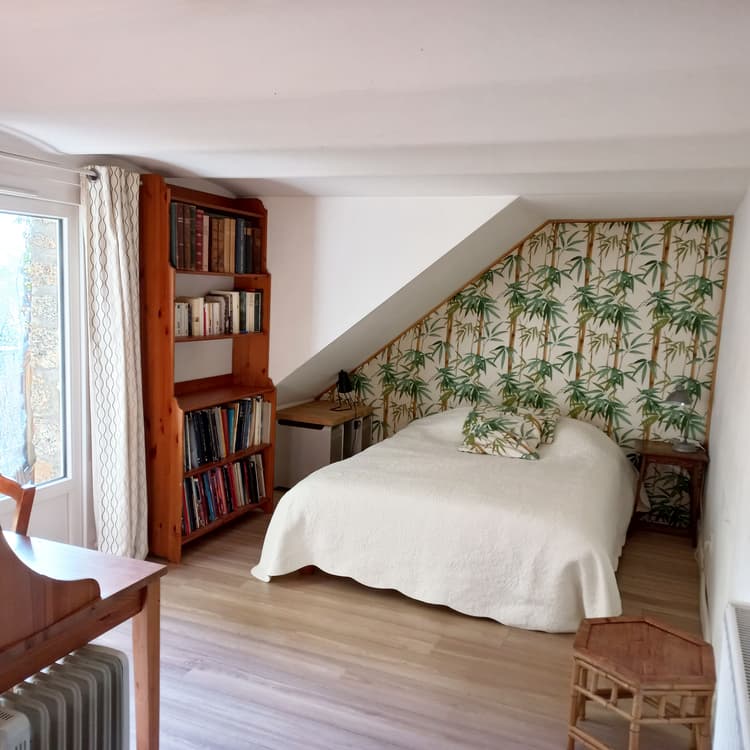 Photo de la location a temps partiel de : Chambre dans maison à Suresnes, proche paris à Suresnes